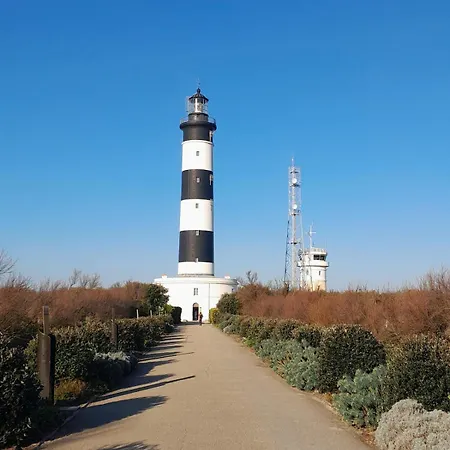 Maison Typique A Oleron Saint-Georges-d'Oleron